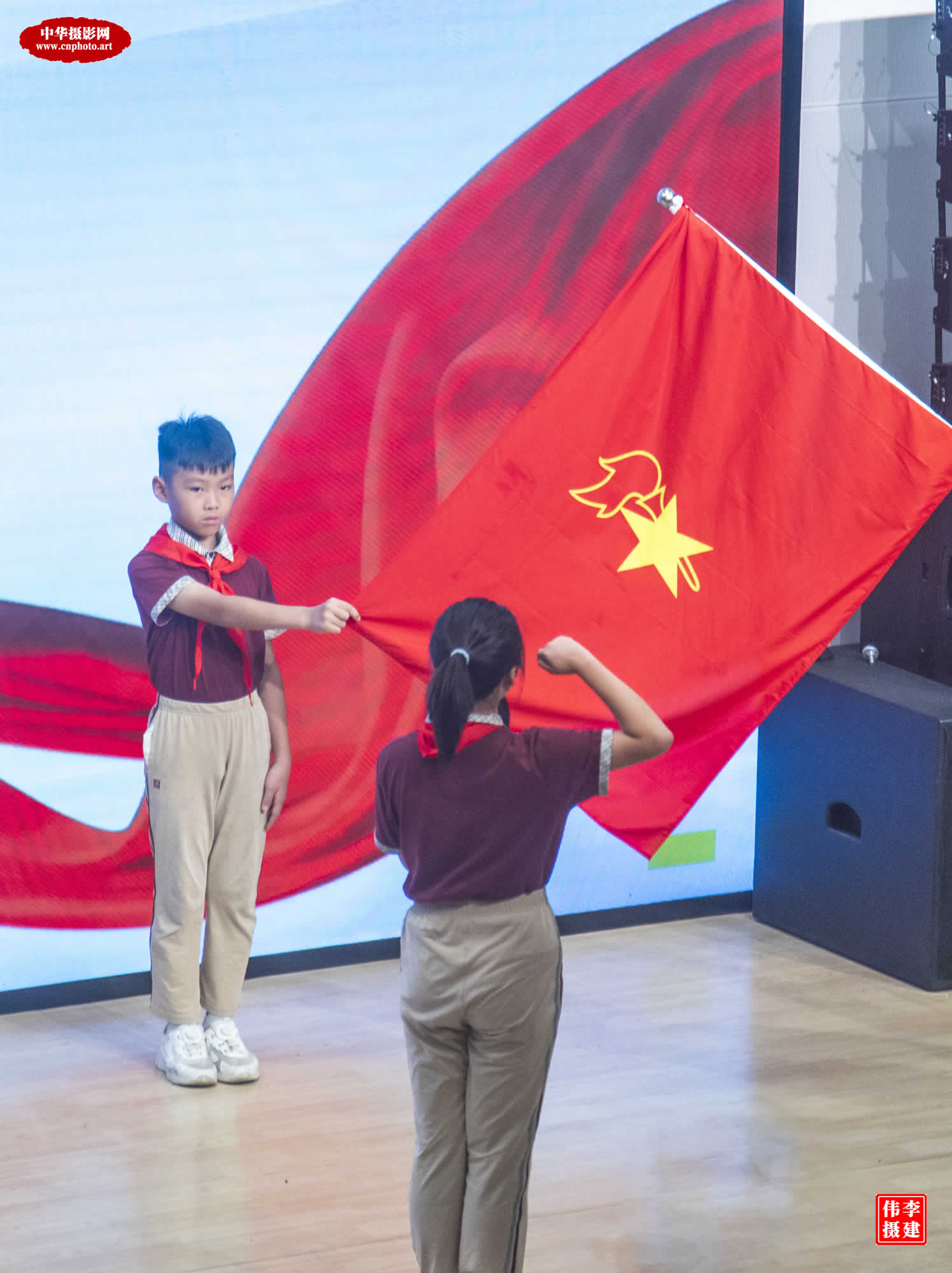 宣誓/中华摄影网2025年度《祖国的未来》作品选/广东珠海 李建伟